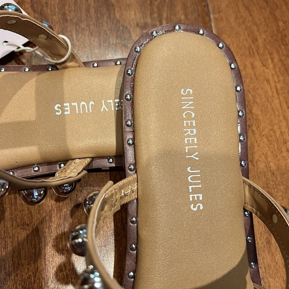 Sincerely Jules Ventura Tan Studded Gladiator Sandals Silver Ball Tan Slides 7.5 - Picture 6 of 17
